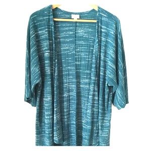 LuLaRoe Lindsay kimono